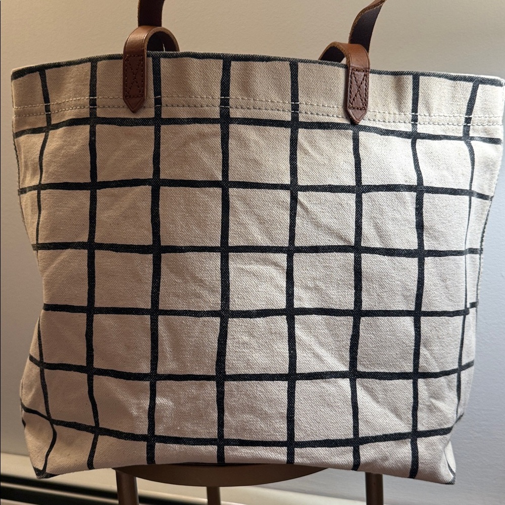 Madewell The Canvas Transport Tote in Windowpane Black - Picture 4 of 16